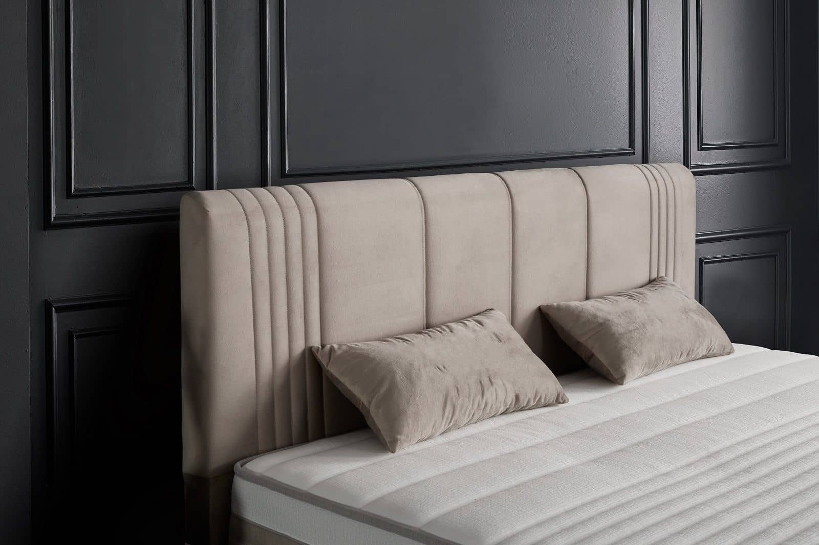 Belicia Boxspringbett mit Bettkasten – Samt Beige, ABC Bedding Belicia Boxspringbett mit Bettkasten – Samt Beige, ABC Bedding