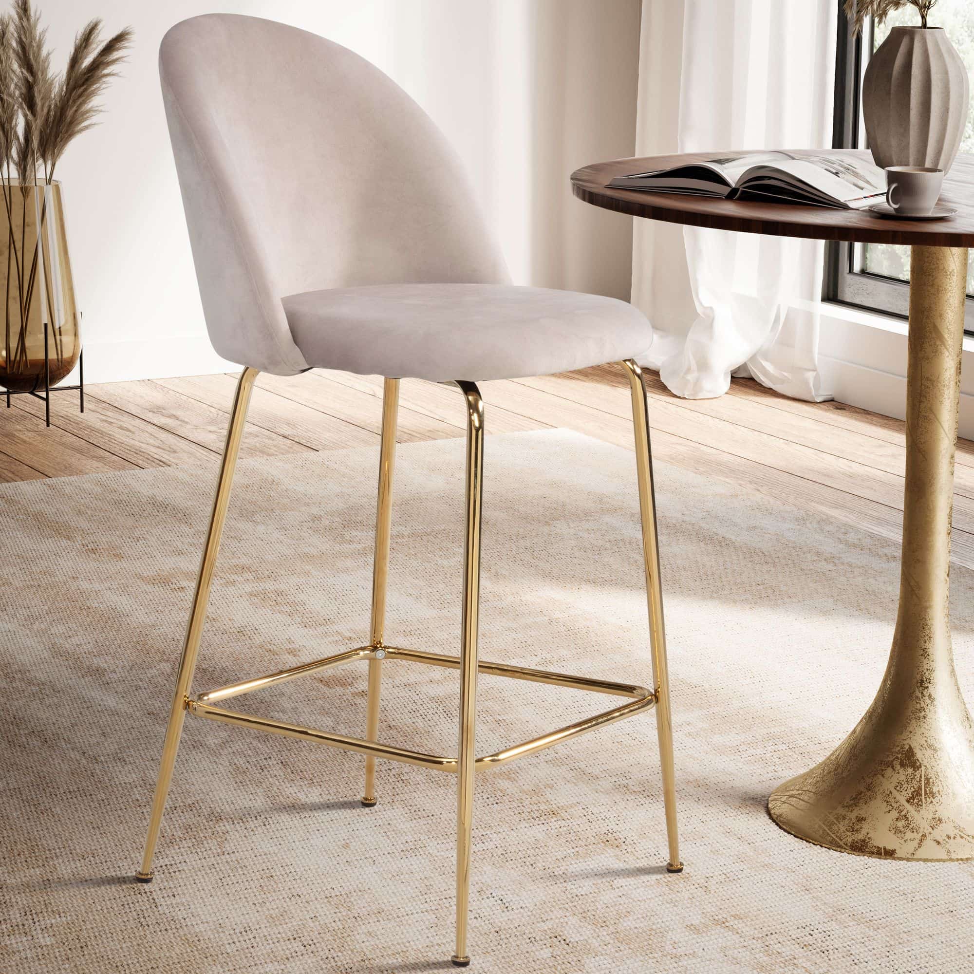 2er Set Barhocker Samt Beige Hocker mit Lehne & goldenen Beinen 2er Set Barhocker Samt Beige Hocker mit Lehne & goldenen Beinen