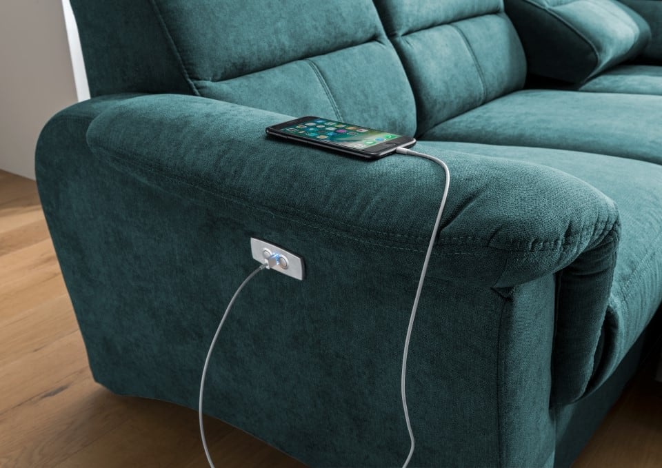 Ecksofa Parole von Benformato: Multifunktionaler Luxus mit Schlaffunktion und Relaxfunktion für Ihr Zuhause Ecksofa Parole von Benformato: Multifunktionaler Luxus mit Schlaffunktion und Relaxfunktion für Ihr Zuhause