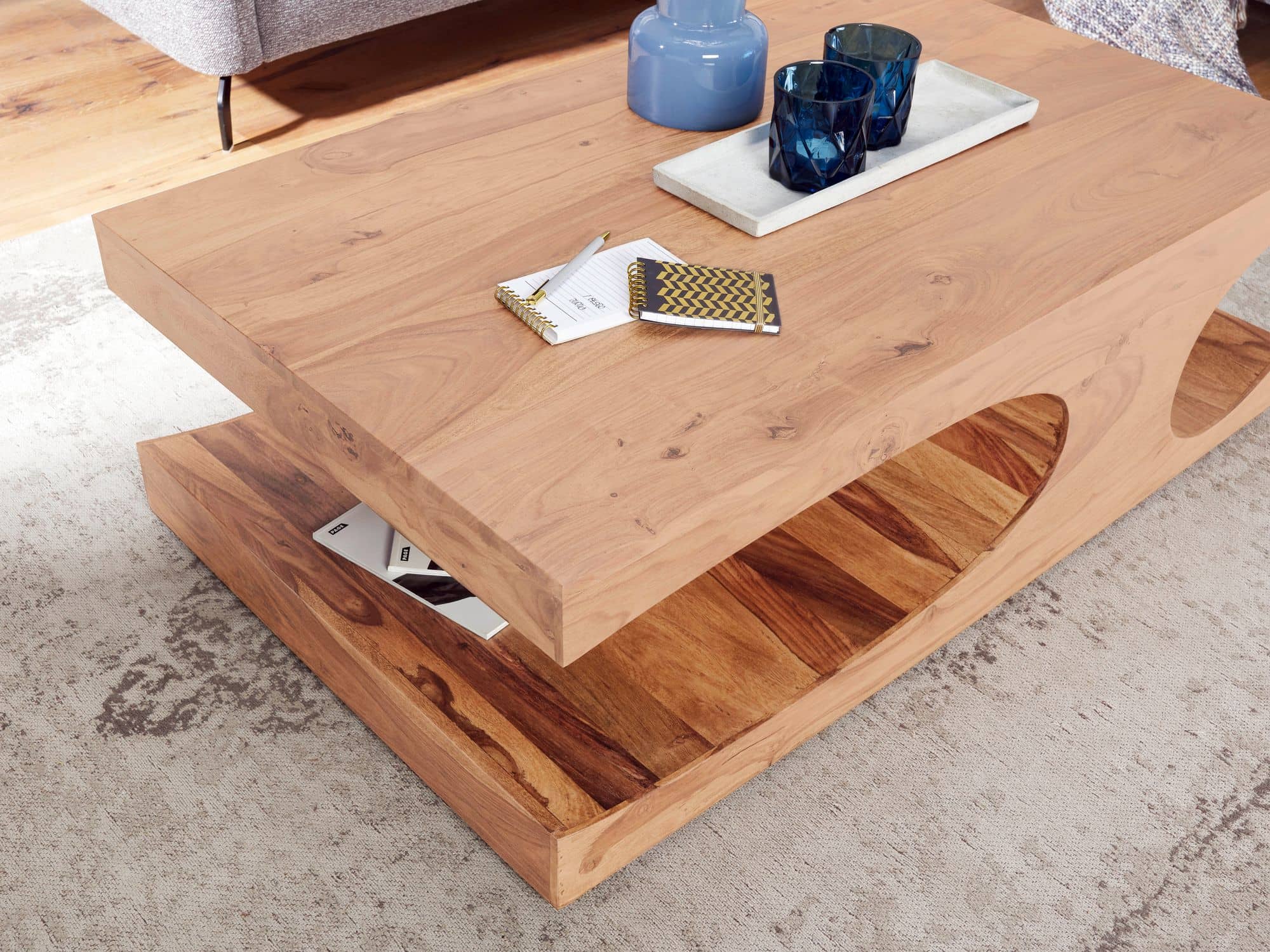 38524-WOHNLING-Couchtisch-BOHA-Massiv-Holz-Akazie_4 Couchtisch Boha 118 cm – Akazie Massivholz & Metall