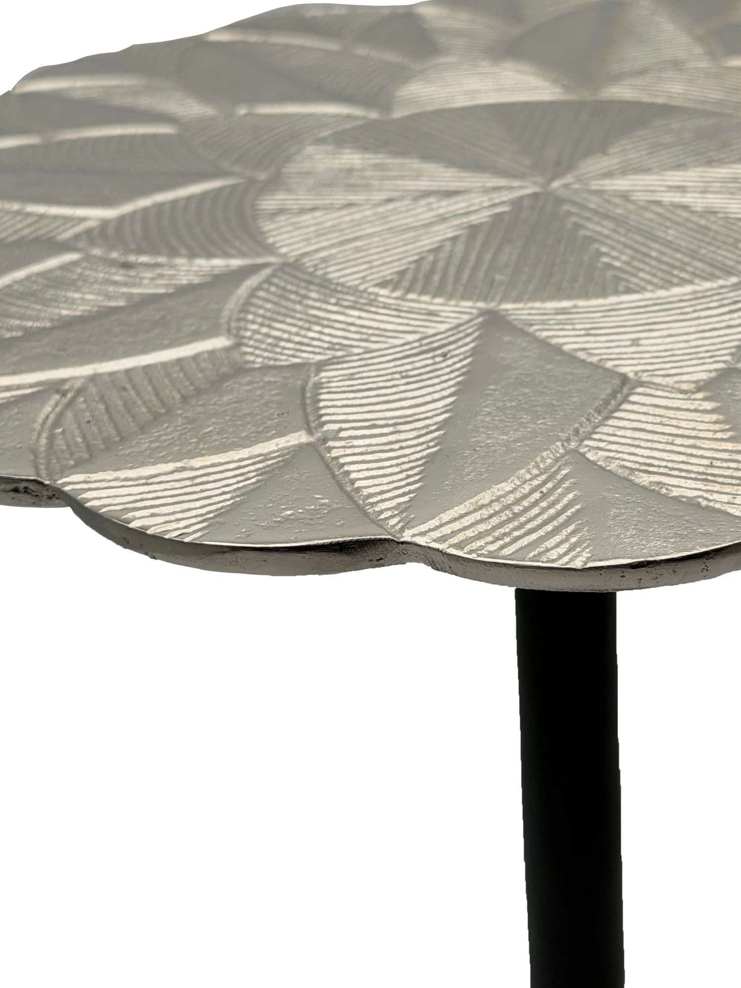 Beistelltisch Aluminium 29cm - Kleiner runder Anstelltisch aus Metall silber - Design Wohnzimmertisch - Dekotisch - Couchtisch - Metalltisch Handmade pflegeleicht Beistelltisch Aluminium 29cm - Kleiner runder Anstelltisch aus Metall silber - Design Wohnzimmertisch - Dekotisch - Couchtisch - Metalltisch Handmade pflegeleicht