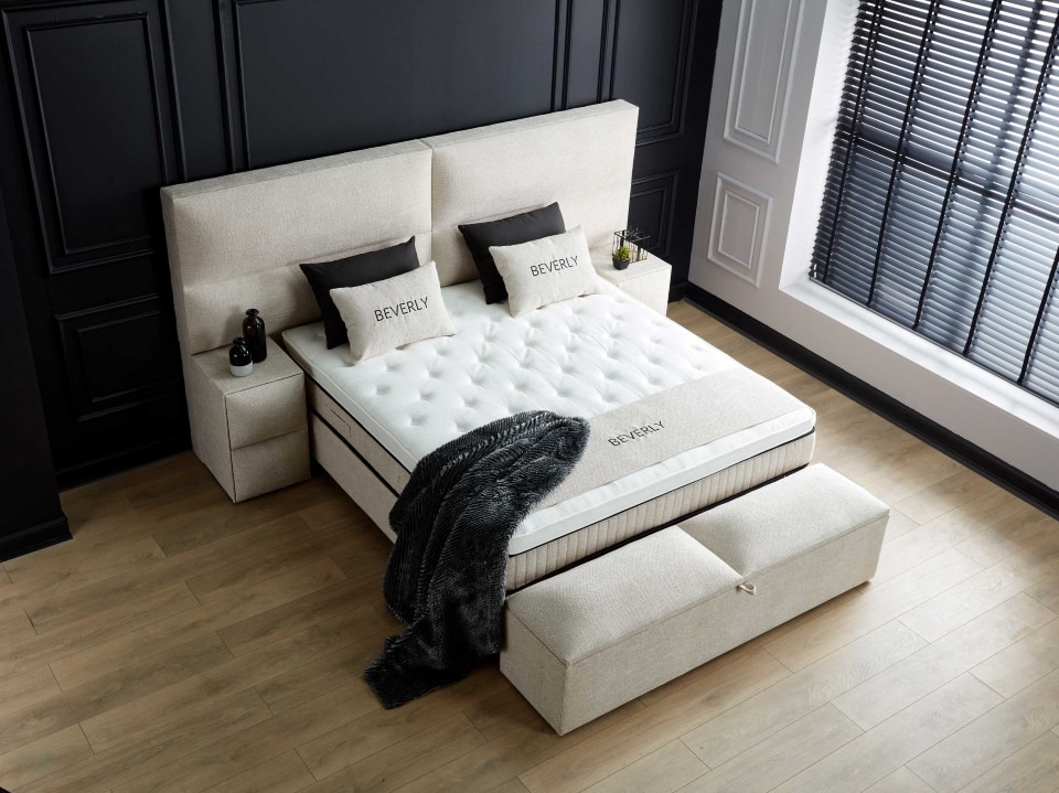 UCD_beverly_0603 Stilvolle Ruheoase: ABC Bedding Beverly in Beigeem Mikrofaser-Look