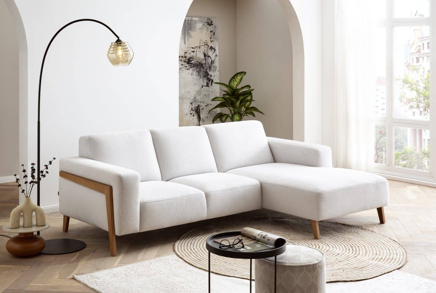 Sofa Starr von Exxpo Beige mit optionalem Hocker Sofa Starr von Exxpo Beige mit optionalem Hocker