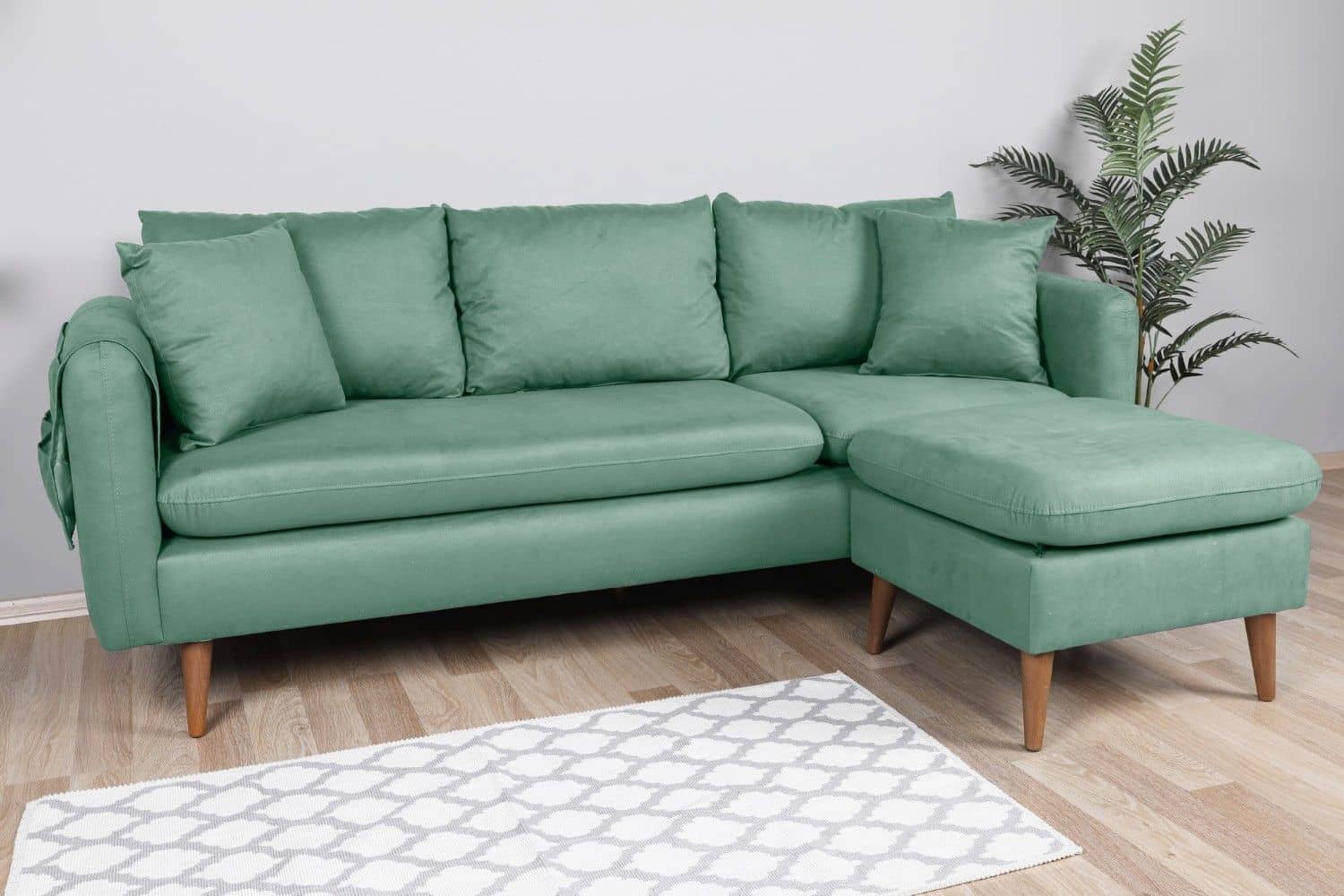 Kleines Ecksofa Sofia – Ideal für kleine Räume & Wohnungen Kleines Ecksofa Sofia – Ideal für kleine Räume & Wohnungen