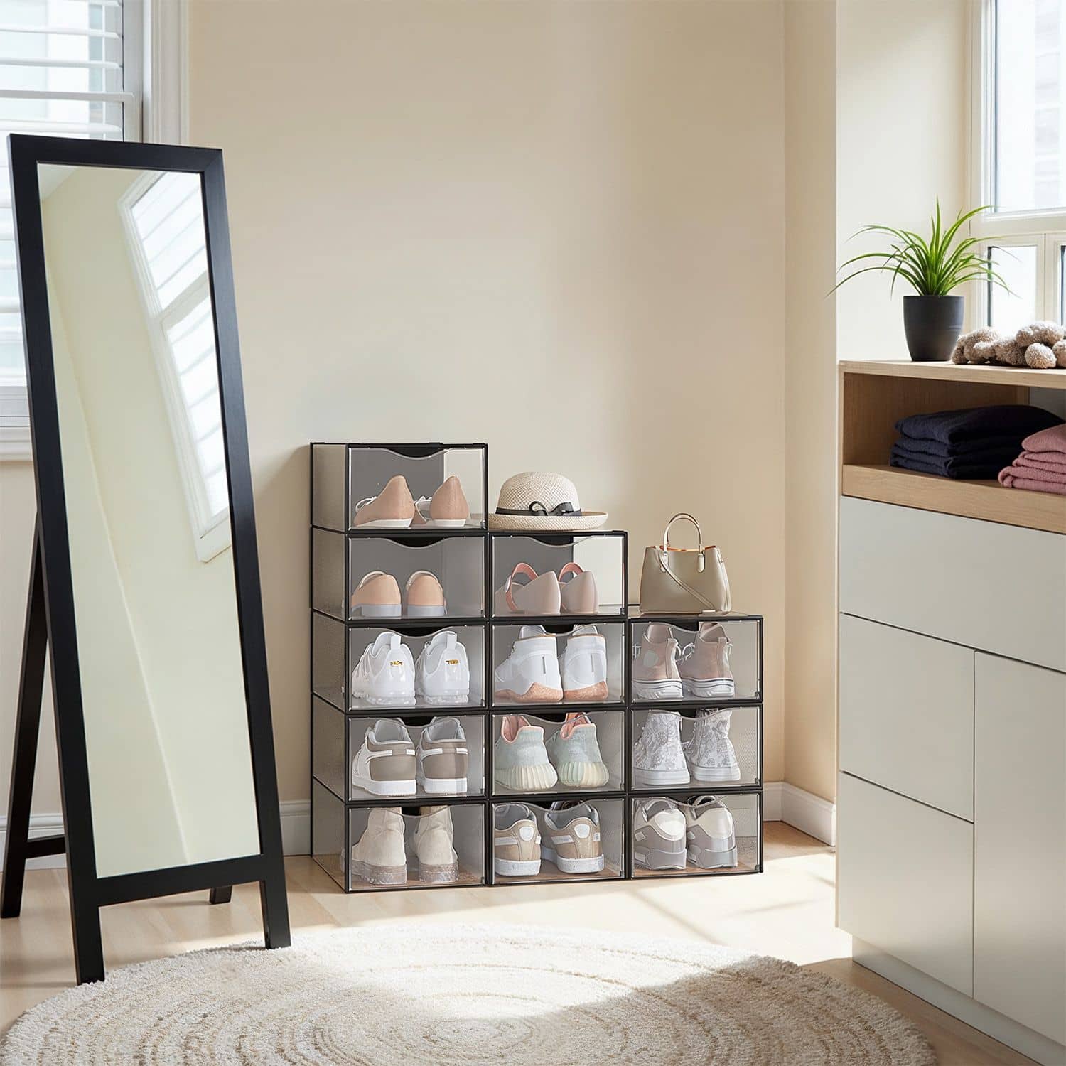 Schuhboxen, aus Kunststoff, mit Tür Schuhboxen, aus Kunststoff, mit Tür