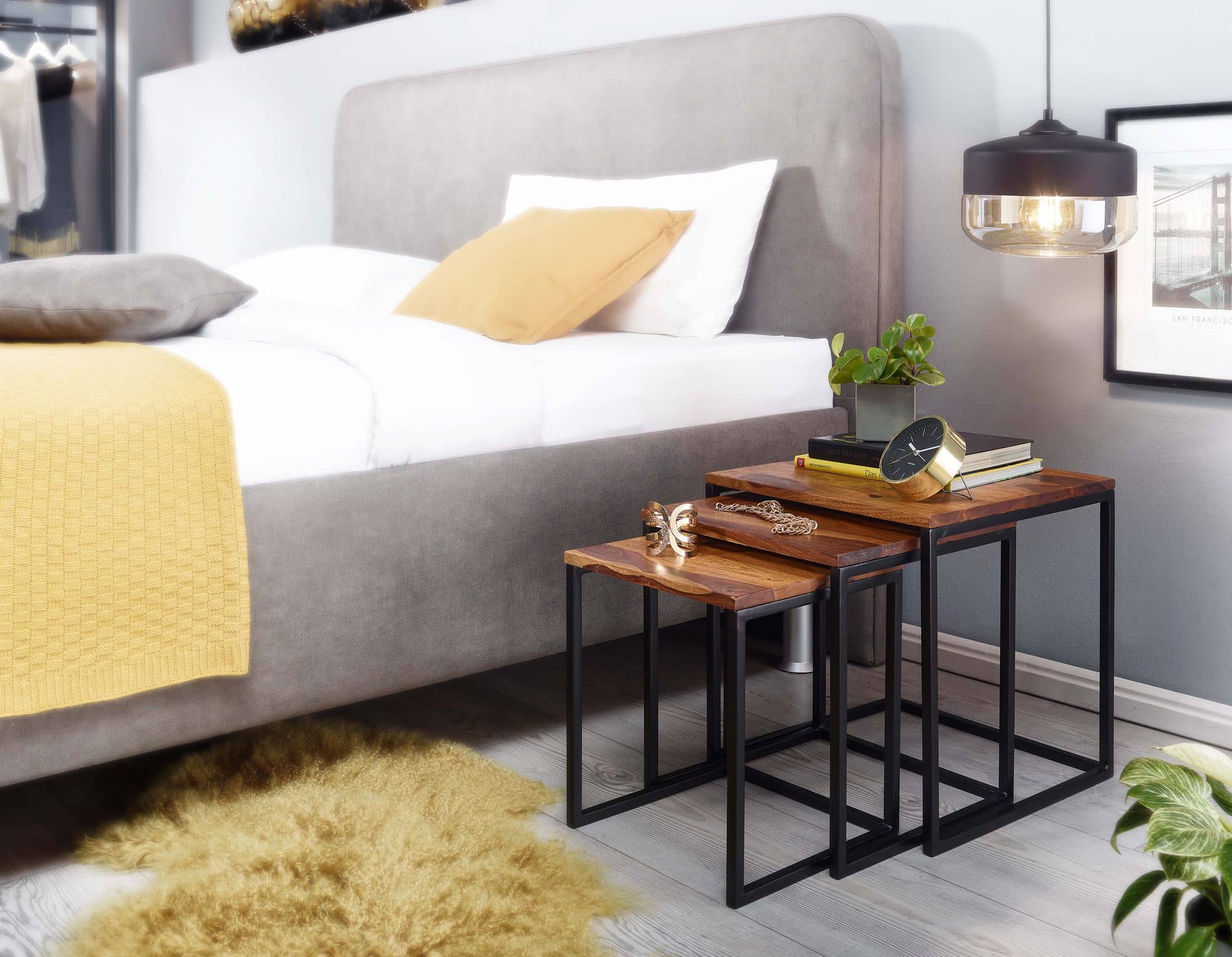 Satztisch 3er Set Sheesham Massivholz / Metall Beistelltisch Eckig Modern Satztisch 3er Set Sheesham Massivholz / Metall Beistelltisch Eckig Modern