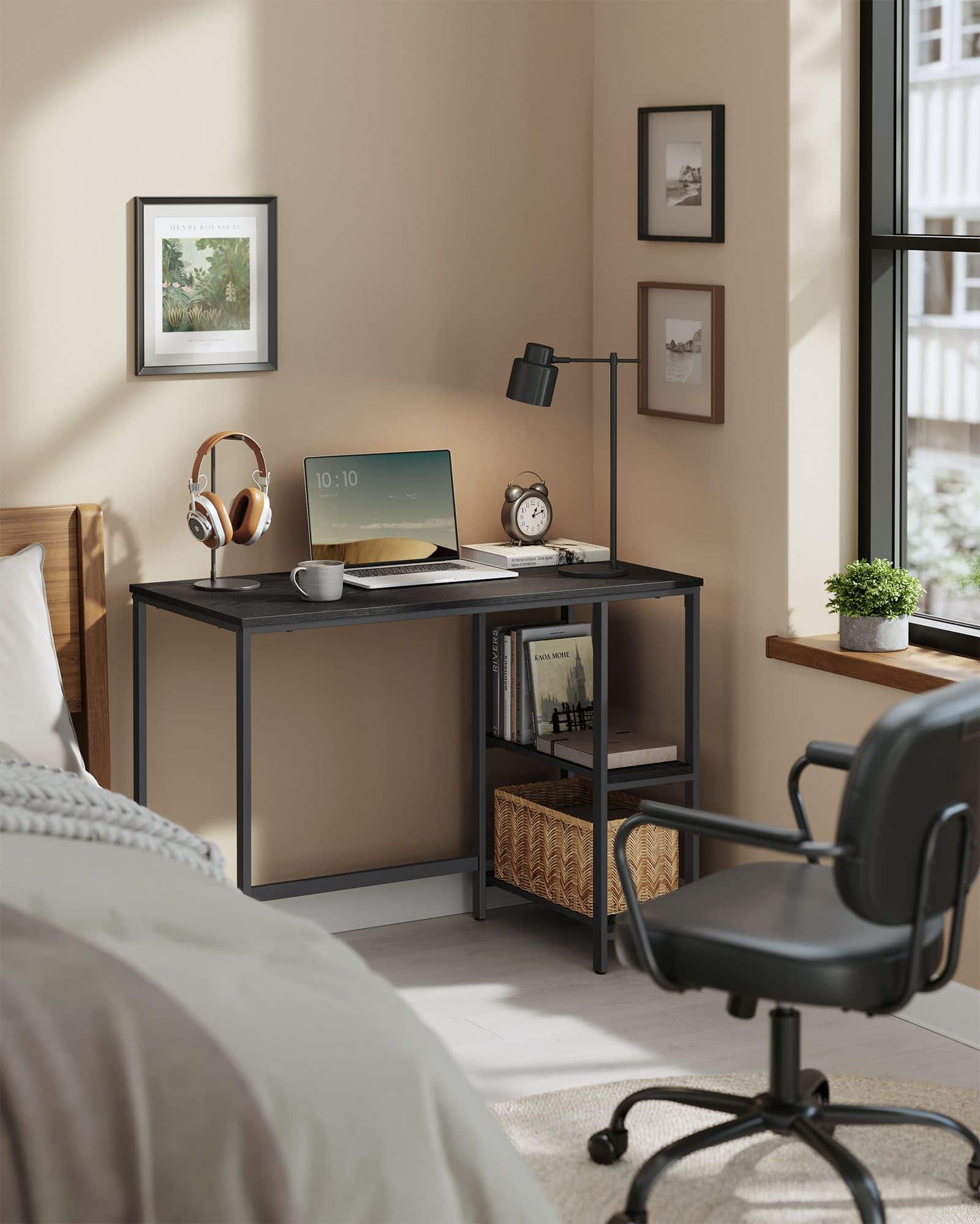 Schreibtisch mit 2 Ablagen und Stahlgestell ebenholzschwarz Schreibtisch mit 2 Ablagen und Stahlgestell ebenholzschwarz