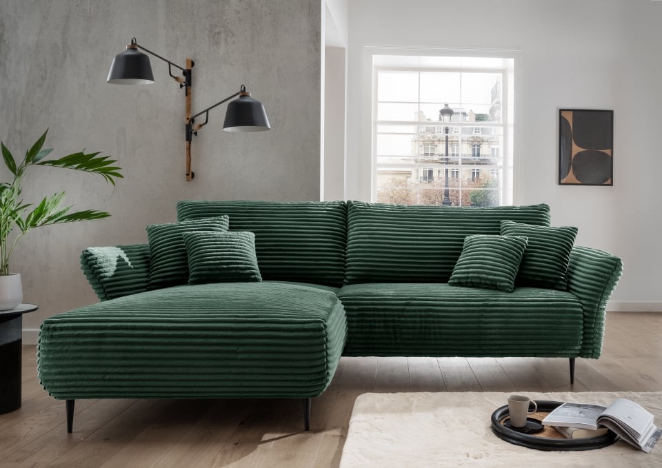 Benformato_Vanilla_RECAF-2AF_2010-1 Verwöhne dich mit Eleganz: Benformato Sofa Vanilla in Moosgrün mit verstellbaren Armlehnen und Ratenzahlungsoption