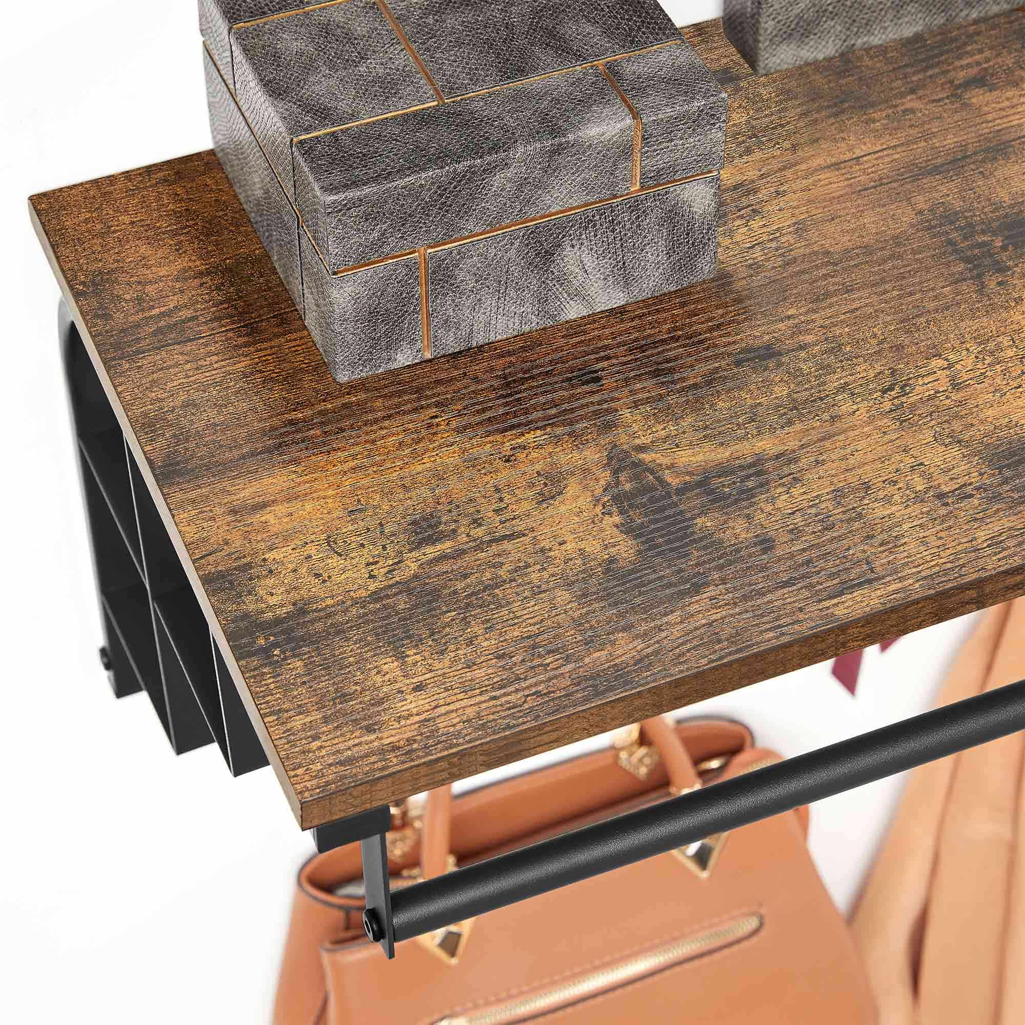 Wandgarderobe mit 5 abnehmbaren Haken Wandgarderobe mit 5 abnehmbaren Haken