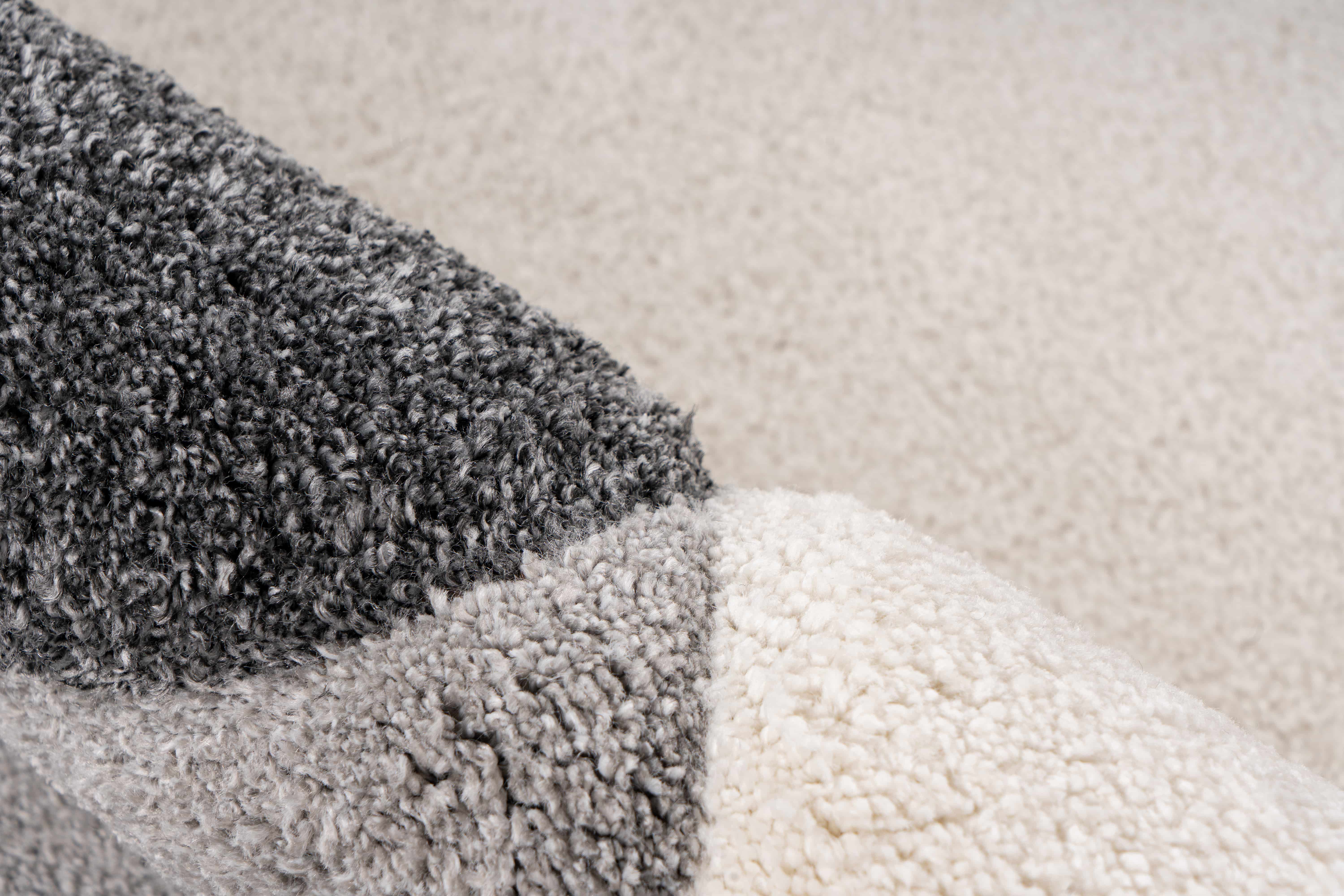 Australia - Leonora Silber 80cm x 150cm Australia - Leonora Silber 80cm x 150cm