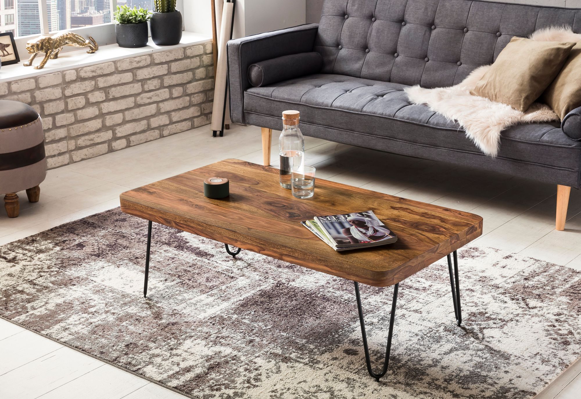 Couchtisch BAGLI Massiv-Holz Sheesham 115 cm breit Wohnzimmer-Tisch Design  Metallbeine Landhaus-Stil Beistelltisch | myHomelando | Couchtische